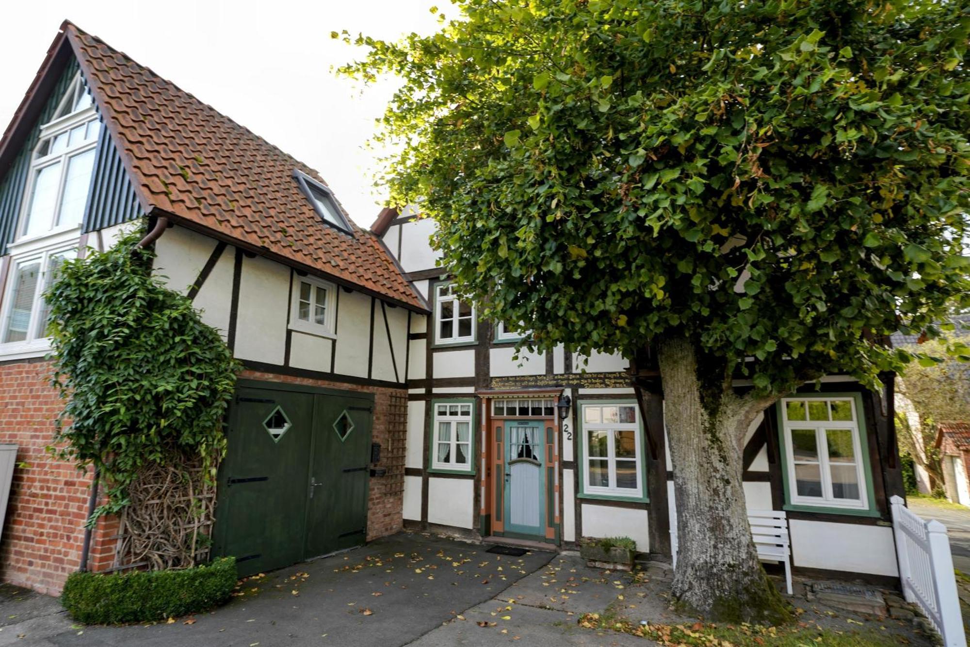 Ferienhaus Altes Wirtshaus Lugde ภายนอก รูปภาพ
